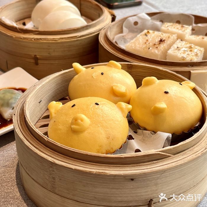 荣誉国际酒店-云顶旋转餐厅图片