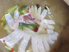 -鲜呦蒸汽石锅鱼(北辰路店)