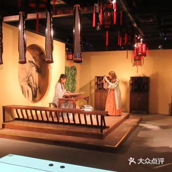国潮汉风耀帝都 千年汉服展华彩