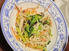 -古都历食南京菜·烤鸭·鸭血粉丝·汤包(南京博物院店)