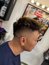 -HEADSTAR BARBERSHOP·男士理发店