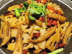 -万重锦·人文川菜馆(骡马市店)