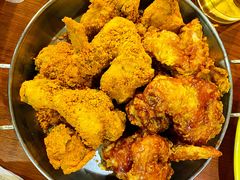 双拼炸鸡半半-BHC炸鸡(明洞总店)