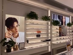 -镜客眼镜(浦江欢乐颂店)