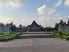 -上海市龙华烈士陵园