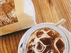 -Common Table · Brunch & Coffee