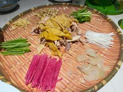 -维园悦谱·海派家常菜(乌鲁木齐南路店)