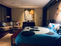 -成都保利公园皇冠假日酒店(熊猫基地店)