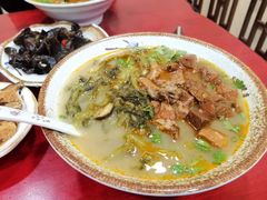 红烧牛肉面-金杨拉面王小吃面馆·牛三宝面·红烧牛肉粉