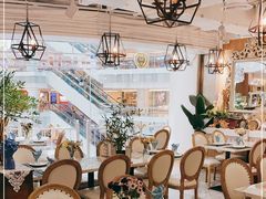 大堂-HuaTa 花榻·花忆西葡餐厅(虹桥南丰城店)