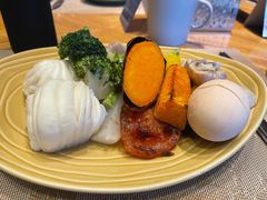 -华邑酒店·鲜艳全日自助餐厅