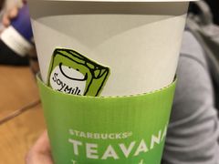 -星巴克臻选(广州高德置地秋广场店)