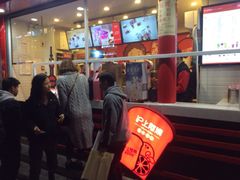 -沪上阿姨鲜果茶(世茂广场宽厚里店)