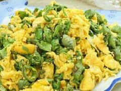 荷叶炒鸭蛋-微山湖湖畔好客居鱼馆渔家菜(微山湖风景区店)