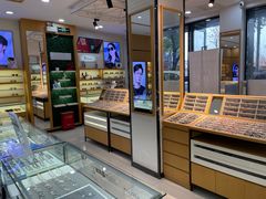 -光明眼镜·蔡司授权(徐泾店)