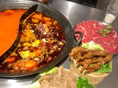 -鹿鸣山草本茶香火锅(园西路店)