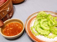 -忆江南·临江鱼馆