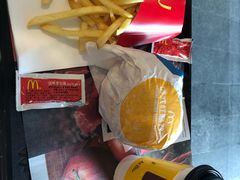 -麦当劳(百联西郊购物中心店)