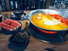 红颜花胶鸡锅-湊湊火锅·茶憩(杭州湖滨银泰in77店)