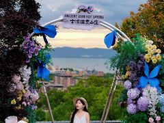 -七彩云南古滇温泉山庄