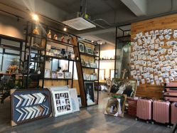 -菲林婚纱摄影工作室