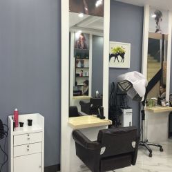 -DL HAIR SALON