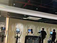 -一兆韦德健身(张杨路店)