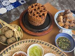 -包整·丝娃娃(一览甲秀楼风景店)