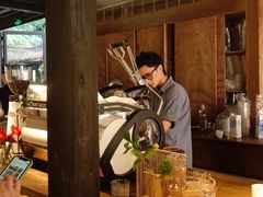 -Metal hands·铁手咖啡