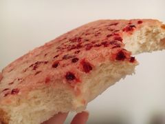 草莓奶油厚烧吐司面包-全家便利店(江湾镇站店)