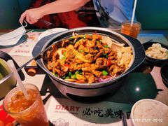青椒紫苏-蛙小侠·沸腾砂锅(望海国际广场店)