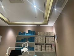 -柏乐口腔医院·舒适化无痛种植牙中心(东盟商务区院)