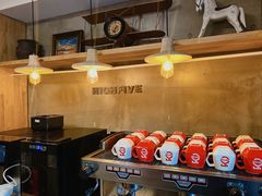 -HIGH FIVE哈福手工汉堡(桂林路店)