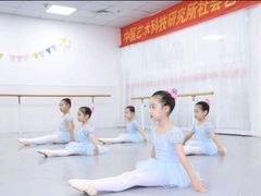 -小芳舞蹈团·少儿舞蹈·中国舞(龙江校区)