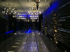 -白玉兰广场停车场