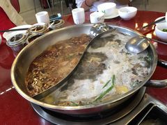 -老石黑山羊毛驴肉火锅(金凯广场店)