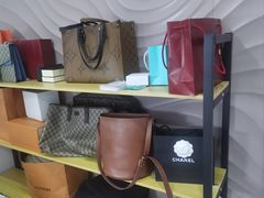 -聚云奢二手奢侈品黄金手表包包回收·中古店(三里屯总店)