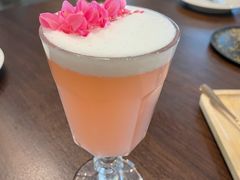 -Chom Cafe and Restaurant