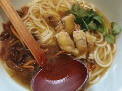 野山菌土鸡米线-云味馆·云南菜·云南米线(景田店)