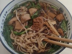 -镇南锅盖面馆(解放路店)