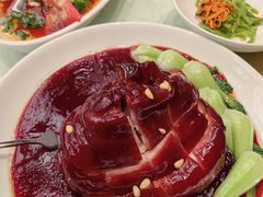 -中茵皇冠假日酒店·棕榈岛湖畔餐厅