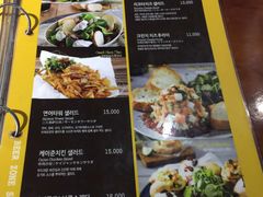 -BHC炸鸡(明洞总店)