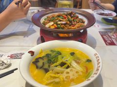 -渝是乎川渝小炒(新世界百货望京店)