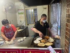 -安工大饼庞家肉饼
