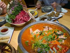 酸汤锅底-野山舂·贵州现舂酸汤火锅(鸿通城店)