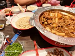 -胖哥俩肉蟹煲(石家庄勒泰中心店)