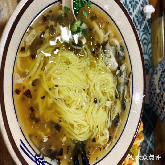 鲁毓鲜蓬莱小面(黄山路店)精品鱼卤面图片