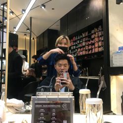 -HAIR CORNER