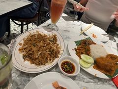 -关夫人餐厅(阳光广场店)