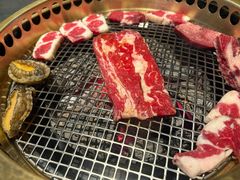 -铭牛烧肉·和牛海鲜自助(高新月牙湖店)